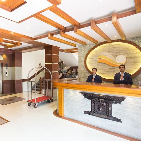 Hotel White Pearl Pokhara Exterior foto