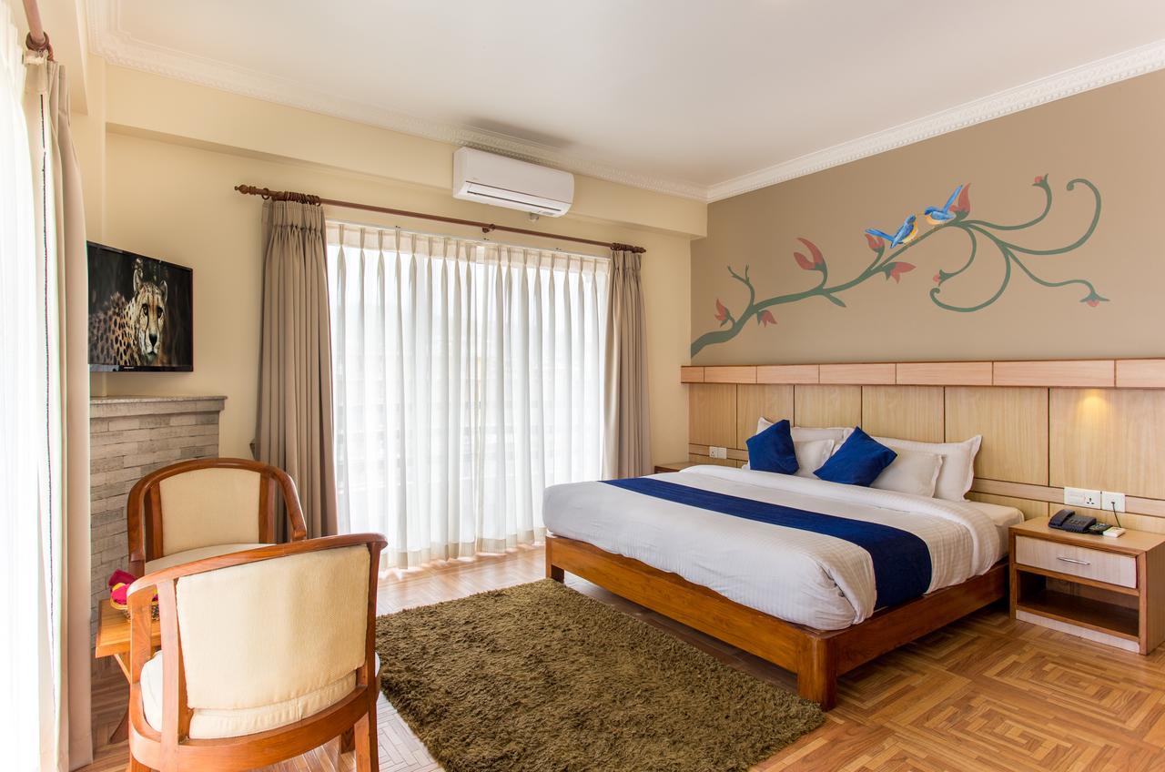 Hotel White Pearl Pokhara Exterior foto